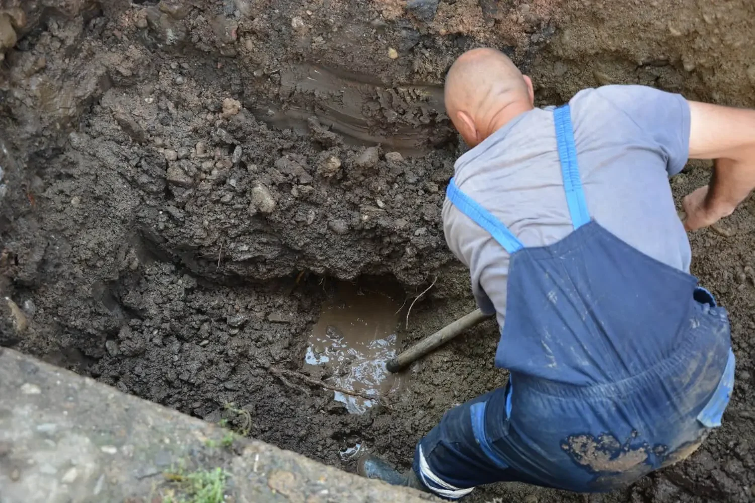 KVAROVI NA VODOVODNOJ MREŽI I PREKIDI U VODOSNABDEVANJU